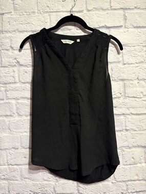 NAF NAF Black Sleeveless V-Neck Lace-Trim Top XS